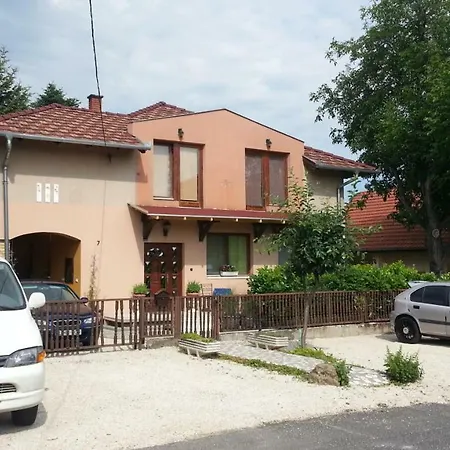 10 Fős Nyaraló Rész Сasa de vacaciones